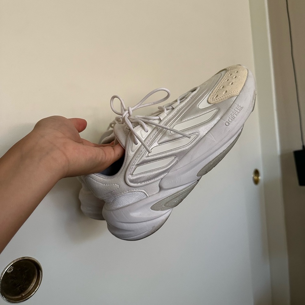 Adidas ozweego - Picture 2 of 7